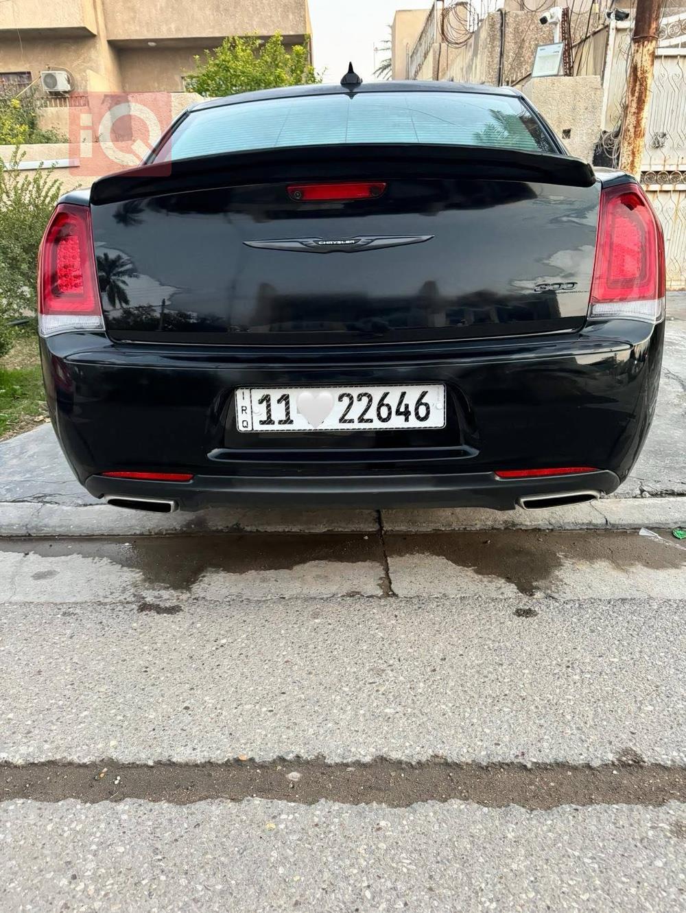 كرايسلر 300